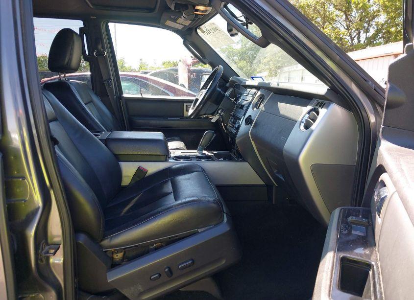 Photo 5 of 2013 Ford Expedition LIMITED (VIN 1FMJU1K50DEF56160)