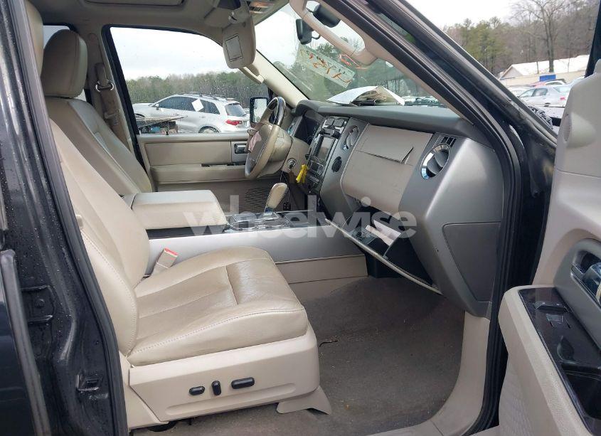 Photo 5 of 2014 Ford Expedition LIMITED (VIN 1FMJU1K50EEF29137)