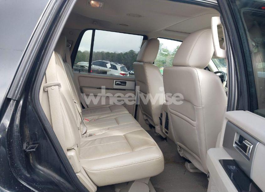 Photo 8 of 2014 Ford Expedition LIMITED (VIN 1FMJU1K50EEF29137)