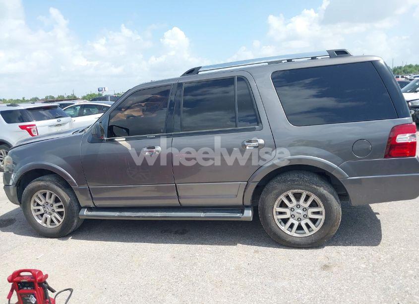 Photo 14 of 2014 Ford Expedition LIMITED (VIN 1FMJU1K50EEF46133)