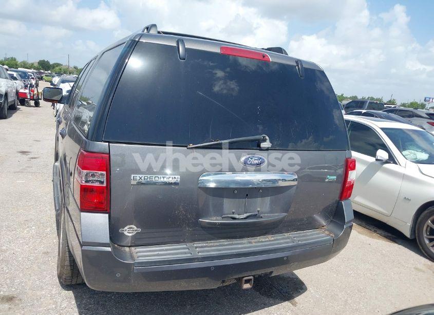 Photo 16 of 2014 Ford Expedition LIMITED (VIN 1FMJU1K50EEF46133)