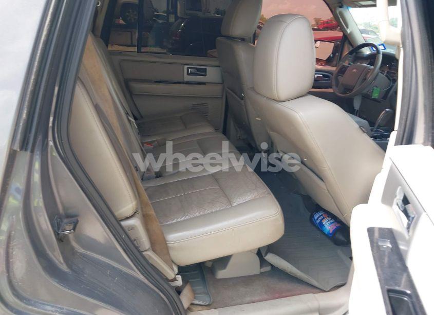 Photo 8 of 2014 Ford Expedition LIMITED (VIN 1FMJU1K50EEF46133)