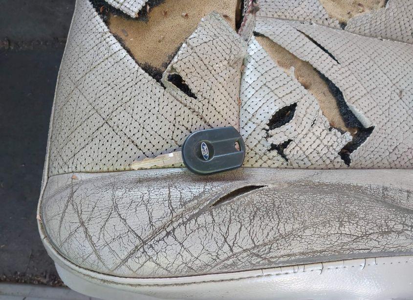 Photo 11 of 2012 Ford Expedition LIMITED (VIN 1FMJU1K51CEF12280)