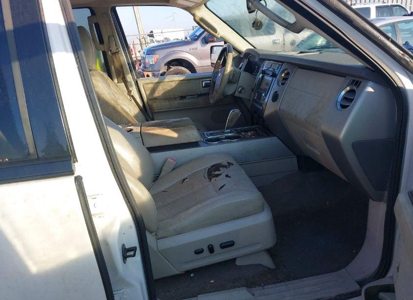 Photo 5 of 2012 Ford Expedition LIMITED (VIN 1FMJU1K51CEF12280)