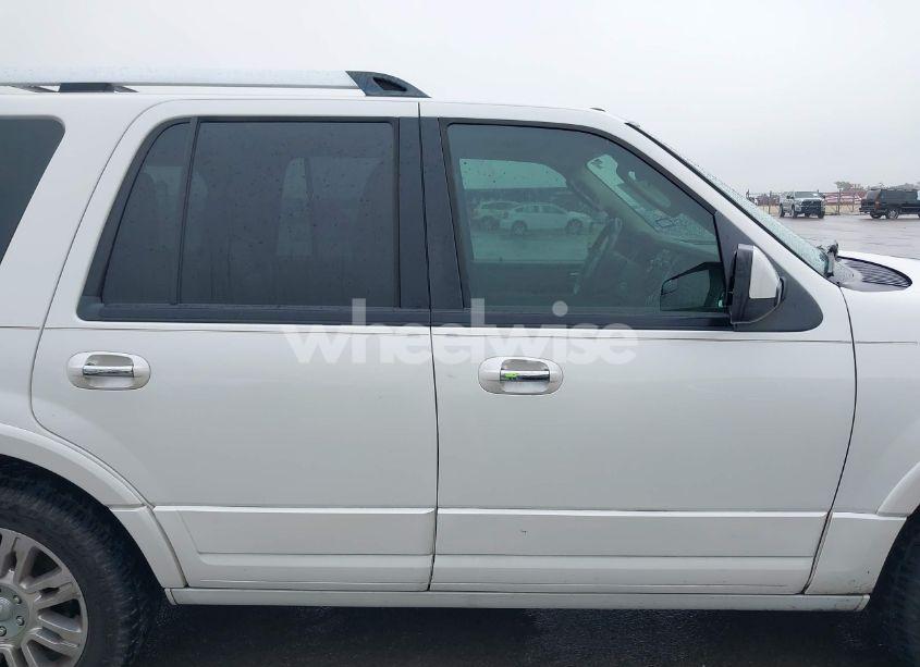 Photo 13 of 2012 Ford Expedition LIMITED (VIN 1FMJU1K51CEF12554)