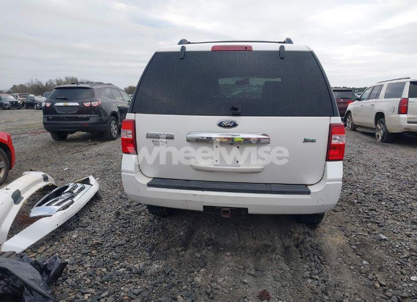 Photo 17 of 2014 Ford Expedition LIMITED (VIN 1FMJU1K51EEF26358)