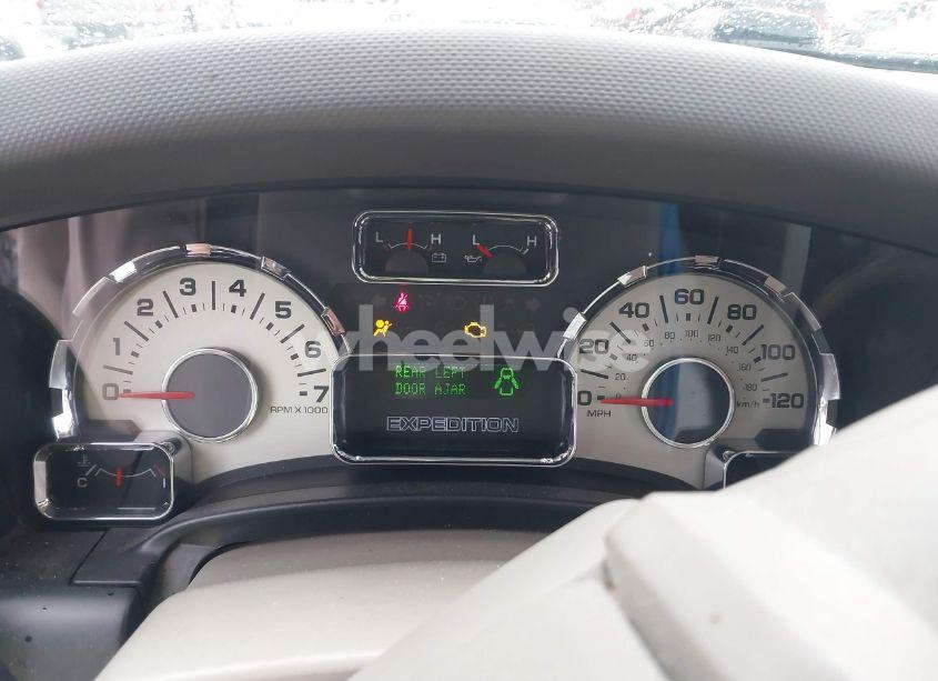 Photo 7 of 2014 Ford Expedition LIMITED (VIN 1FMJU1K51EEF26358)