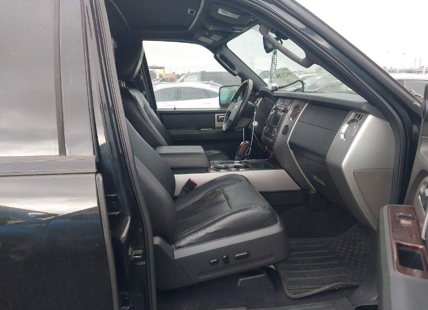 Photo 5 of 2010 Ford Expedition LIMITED (VIN 1FMJU1K52AEA58358)
