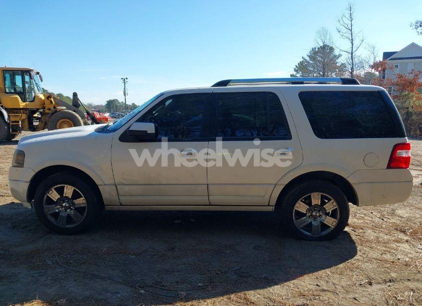 Photo 14 of 2010 Ford Expedition LIMITED (VIN 1FMJU1K52AEB46097)