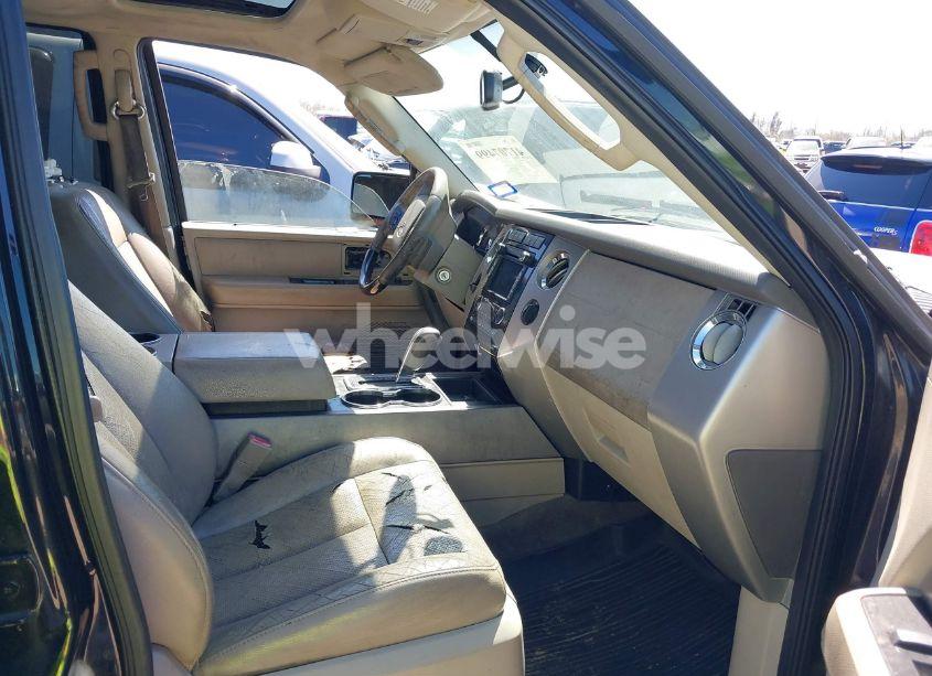 Photo 5 of 2011 Ford Expedition LIMITED (VIN 1FMJU1K52BEF12111)