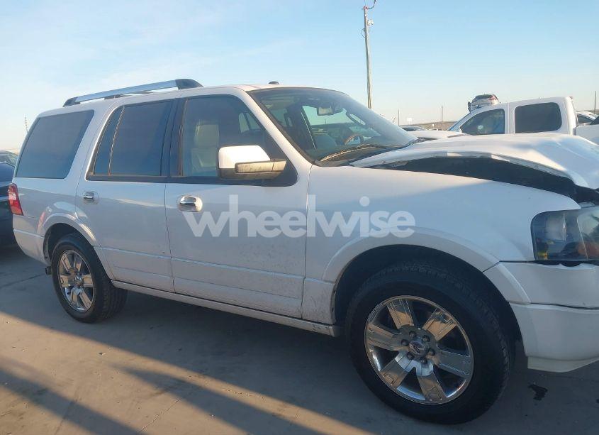 Photo 13 of 2010 Ford Expedition LIMITED (VIN 1FMJU1K53AEB21368)