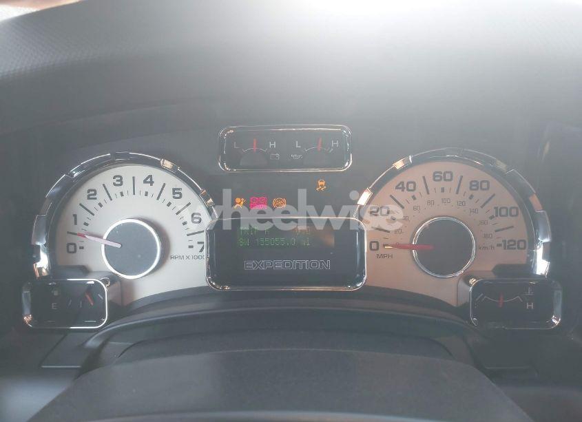 Photo 7 of 2010 Ford Expedition LIMITED (VIN 1FMJU1K53AEB21368)