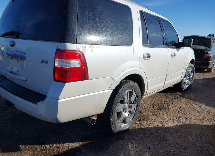 Photo 4 of 2010 Ford Expedition LIMITED (VIN 1FMJU1K53AEB47677)