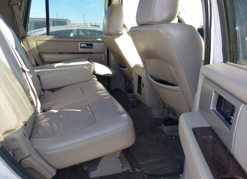 Photo 8 of 2010 Ford Expedition LIMITED (VIN 1FMJU1K53AEB47677)