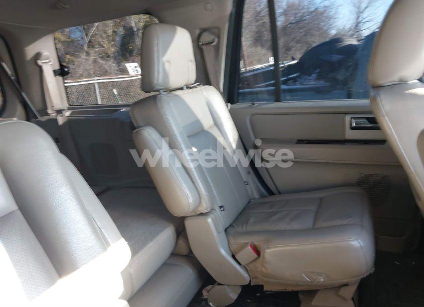 Photo 8 of 2010 Ford Expedition LIMITED (VIN 1FMJU1K54AEA00378)