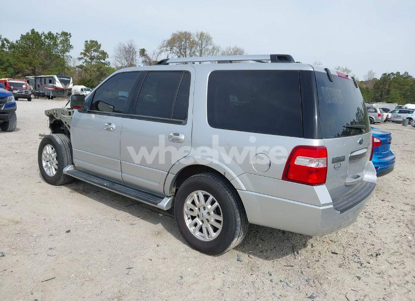 Photo 3 of 2013 Ford Expedition LIMITED (VIN 1FMJU1K54DEF09097)