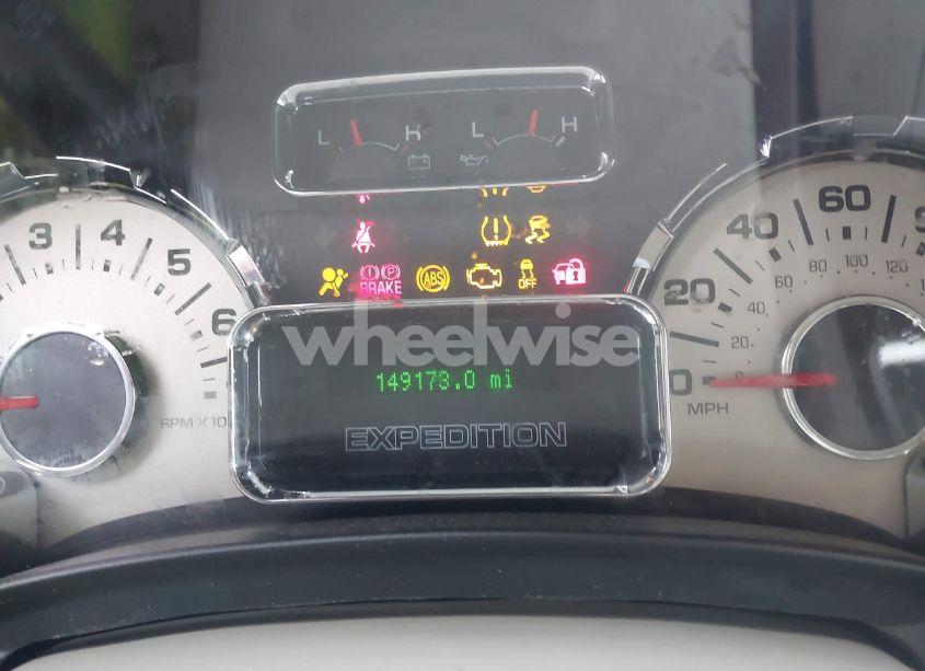 Photo 7 of 2014 Ford Expedition LIMITED (VIN 1FMJU1K54EEF35913)