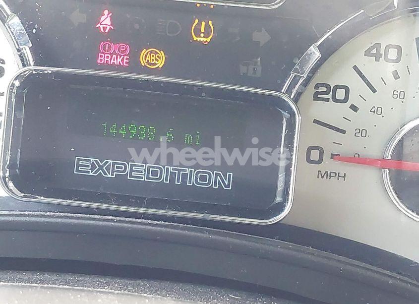 Photo 7 of 2010 Ford Expedition LIMITED (VIN 1FMJU1K55AEA30148)