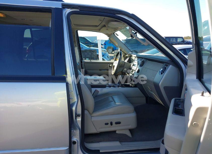 Photo 5 of 2012 Ford Expedition LIMITED (VIN 1FMJU1K55CEF20057)