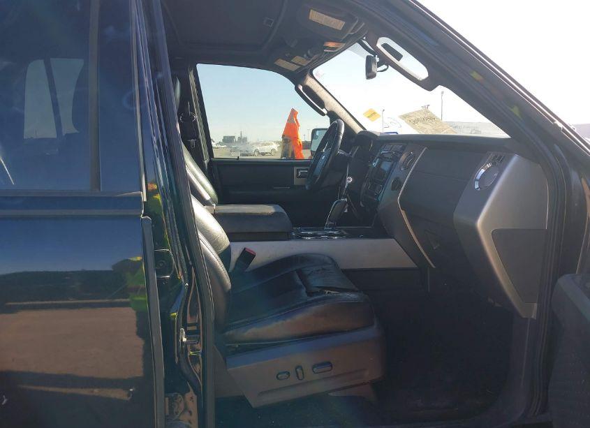 Photo 5 of 2012 Ford Expedition LIMITED (VIN 1FMJU1K55CEF68108)