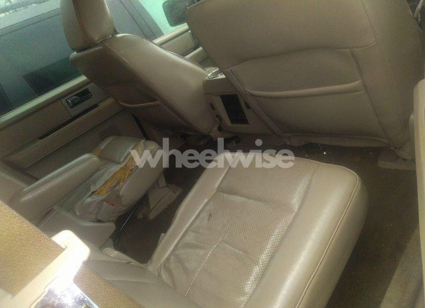 Photo 7 of 2010 Ford Expedition LIMITED (VIN 1FMJU1K56AEA20518)