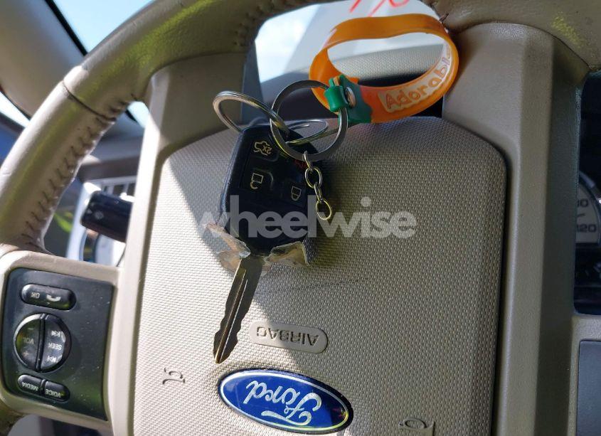 Photo 11 of 2013 Ford Expedition LIMITED (VIN 1FMJU1K57DEF38450)