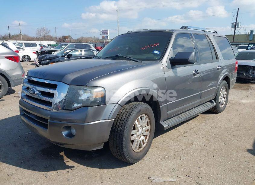 Photo 2 of 2013 Ford Expedition LIMITED (VIN 1FMJU1K57DEF38450)