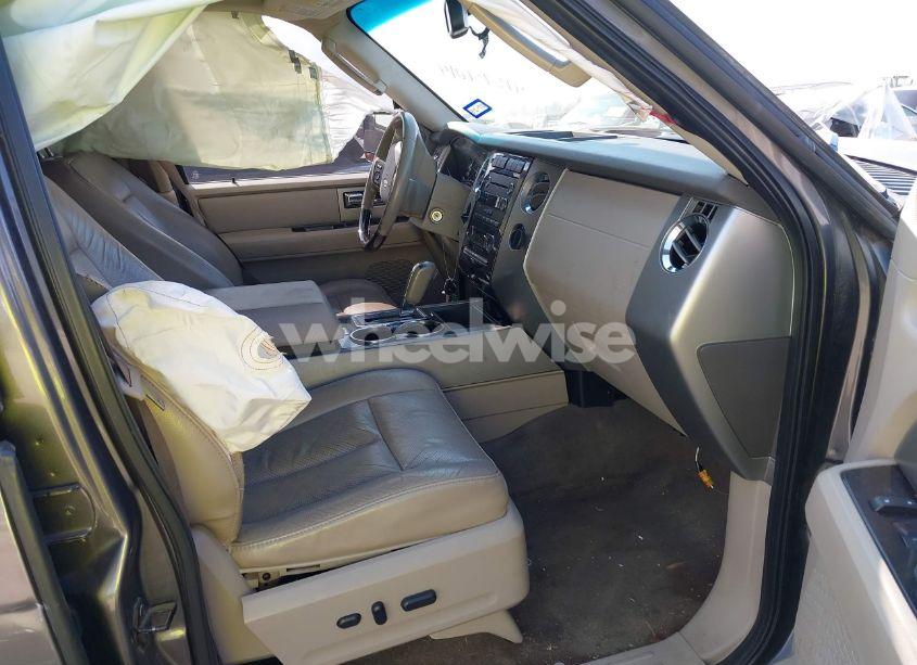 Photo 5 of 2013 Ford Expedition LIMITED (VIN 1FMJU1K57DEF38450)