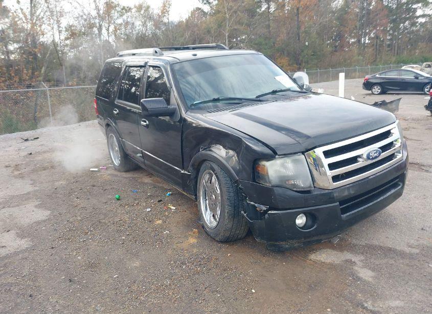 2013 Ford Expedition LIMITED (VIN 1FMJU1K57DEF58309) main photo
