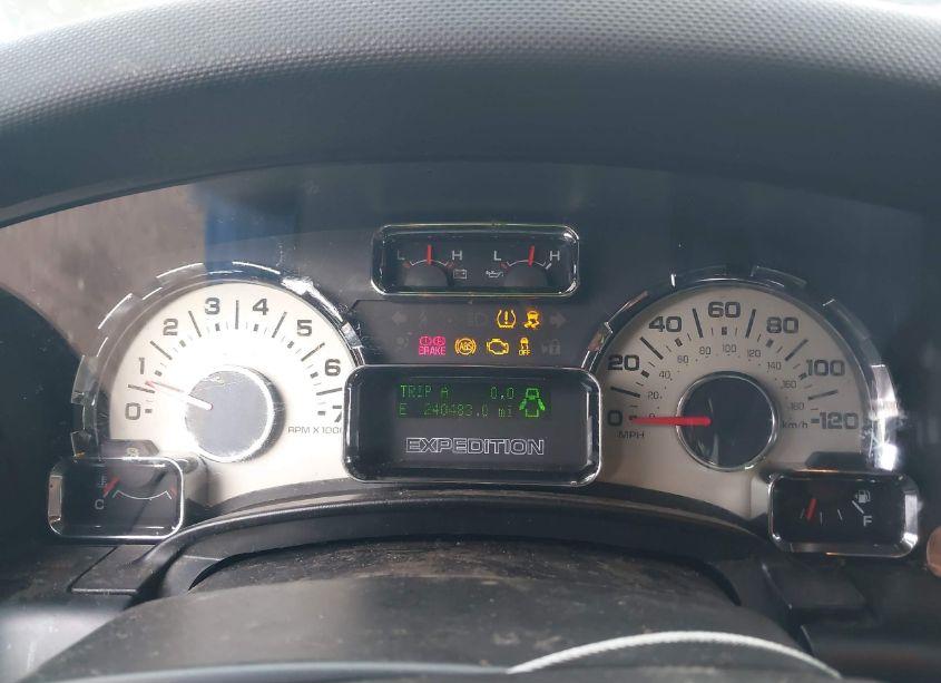 Photo 7 of 2013 Ford Expedition LIMITED (VIN 1FMJU1K57DEF58309)