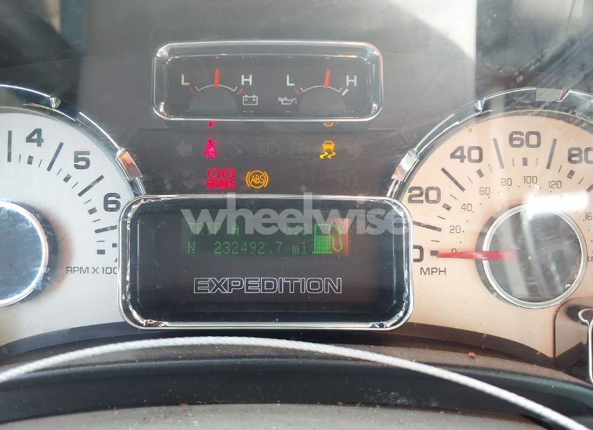 Photo 7 of 2011 Ford Expedition LIMITED (VIN 1FMJU1K58BEF14865)