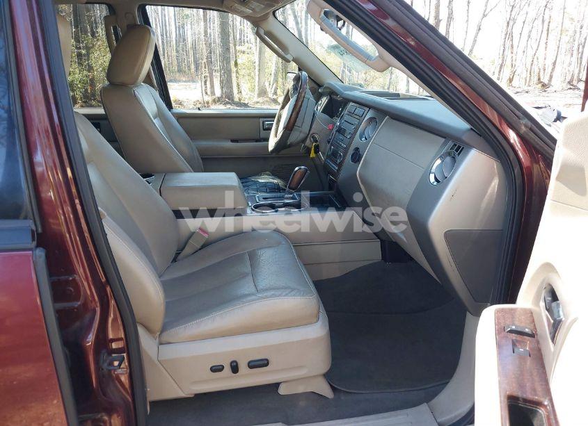Photo 5 of 2010 Ford Expedition LIMITED (VIN 1FMJU1K59AEA25146)