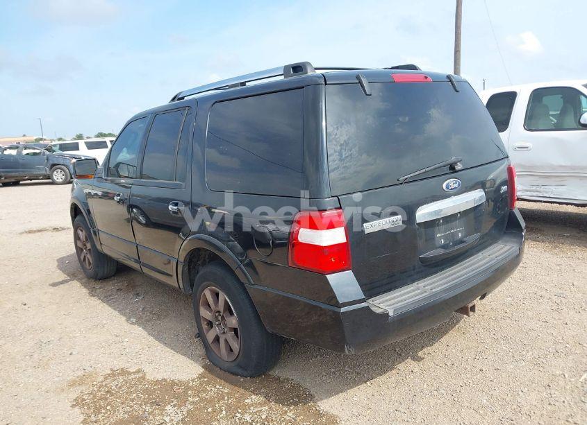 Photo 3 of 2010 Ford Expedition LIMITED (VIN 1FMJU1K59AEB62362)