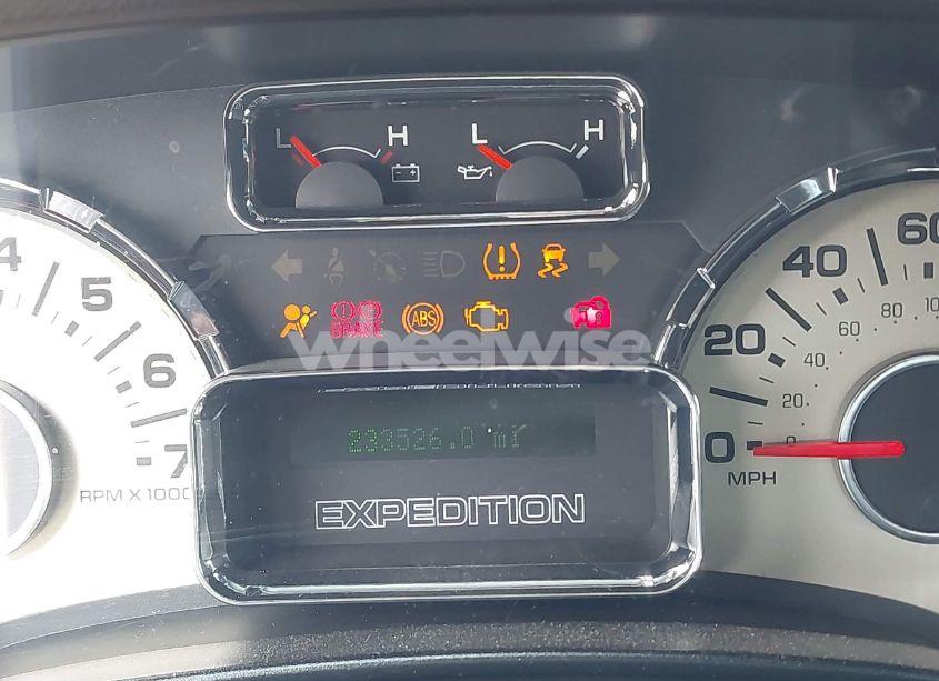 Photo 7 of 2010 Ford Expedition LIMITED (VIN 1FMJU1K59AEB62362)