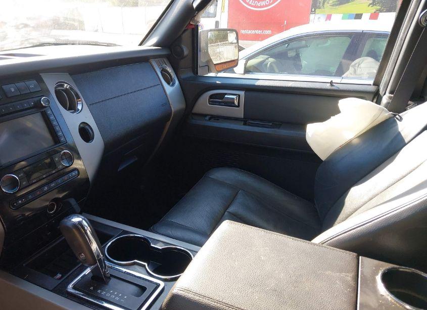 Photo 5 of 2014 Ford Expedition LIMITED (VIN 1FMJU1K5XEEF62551)