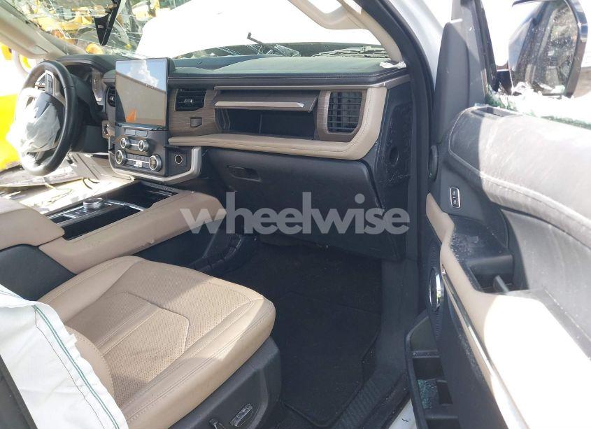 Photo 5 of 2023 Ford Expedition LIMITED (VIN 1FMJU1K81PEA15276)