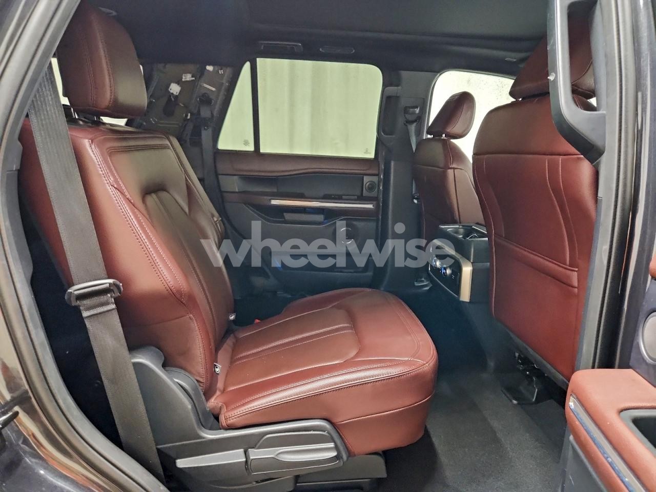 Photo 11 of 2024 FORD EXPEDITION LIMITED (VIN 1FMJU1K83REA62327)