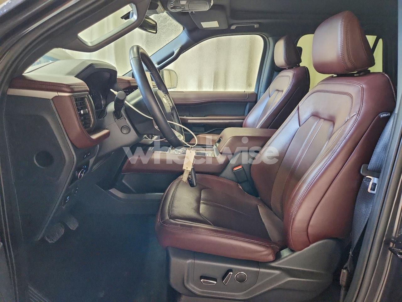 Photo 7 of 2024 FORD EXPEDITION LIMITED (VIN 1FMJU1K83REA62327)