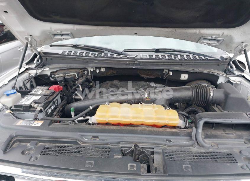 Photo 10 of 2018 Ford Expedition LIMITED (VIN 1FMJU1KT0JEA01722)