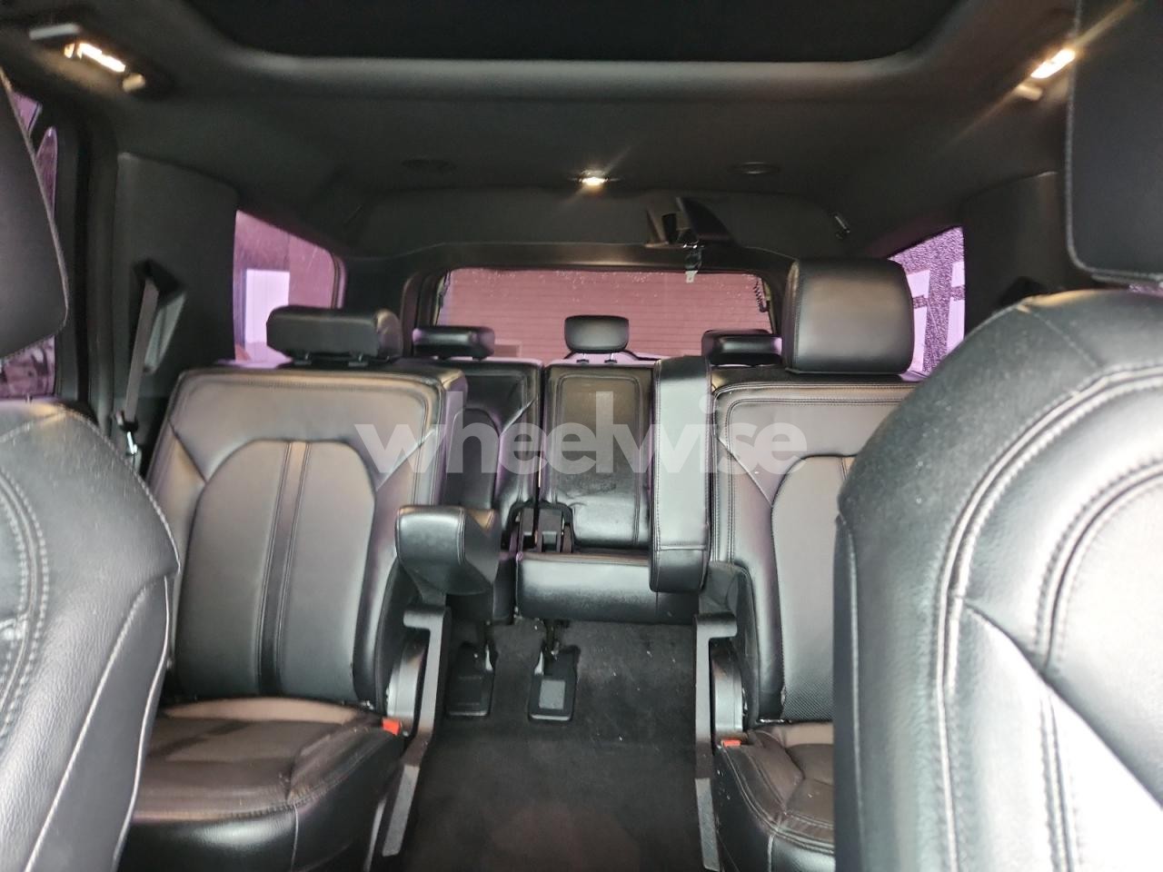 Photo 10 of 2019 FORD EXPEDITION LIMITED (VIN 1FMJU1KT0KEA69228)