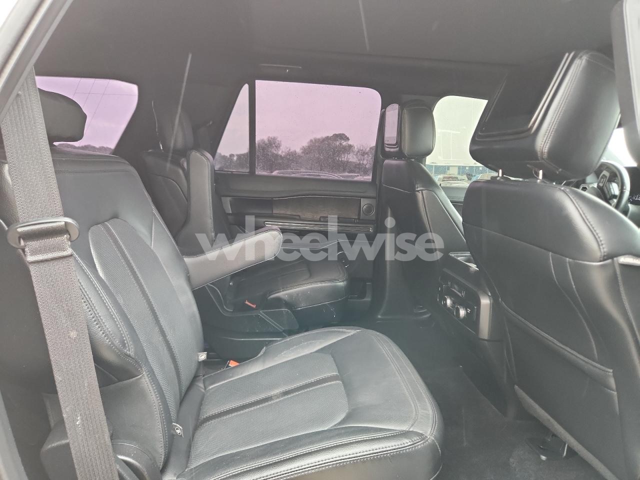 Photo 11 of 2019 FORD EXPEDITION LIMITED (VIN 1FMJU1KT0KEA69228)