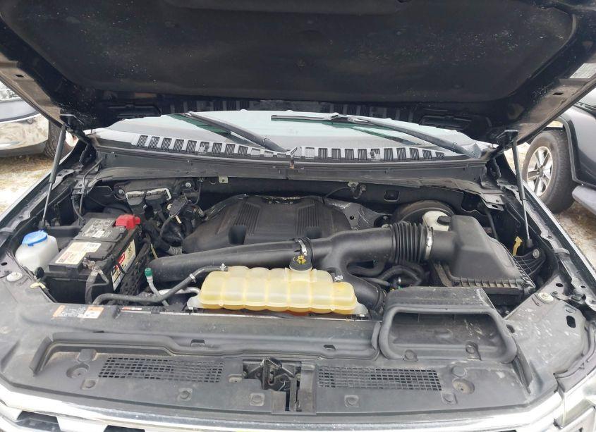 Photo 10 of 2018 Ford Expedition LIMITED (VIN 1FMJU1KT1JEA47253)