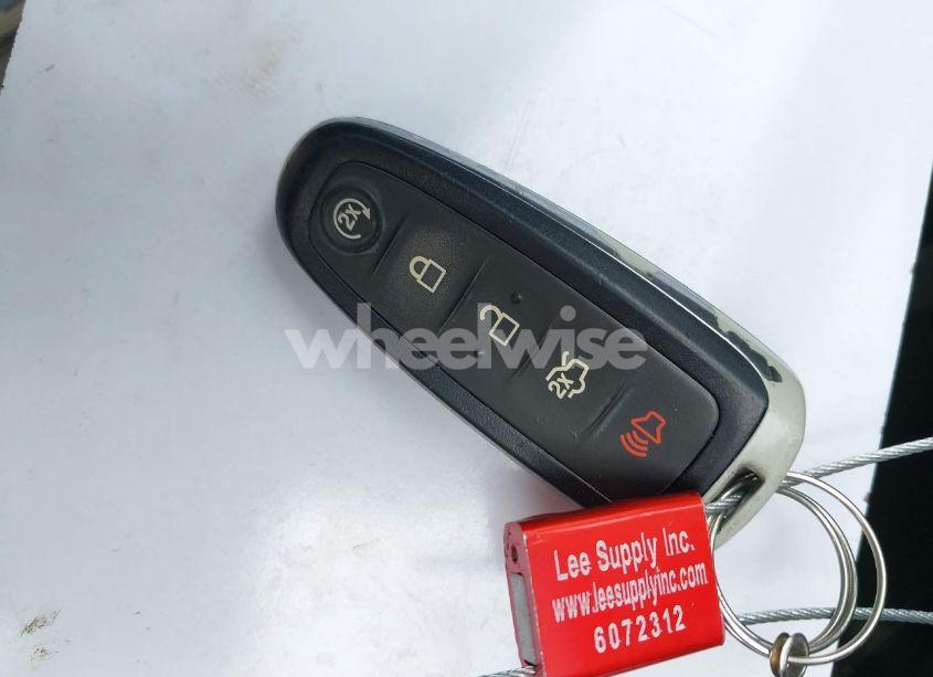 Photo 11 of 2015 Ford Expedition LIMITED (VIN 1FMJU1KT2FEF07608)