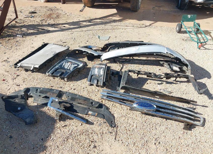 Photo 12 of 2019 Ford Expedition LIMITED (VIN 1FMJU1KT2KEA02081)