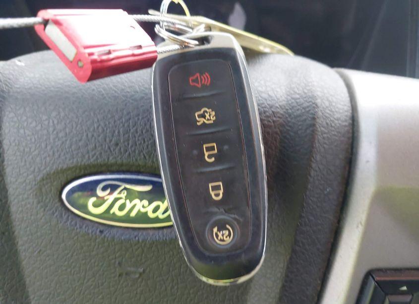 Photo 11 of 2017 Ford Expedition LIMITED (VIN 1FMJU1KT3HEA75775)