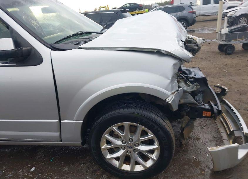 Photo 17 of 2017 Ford Expedition LIMITED (VIN 1FMJU1KT3HEA75775)