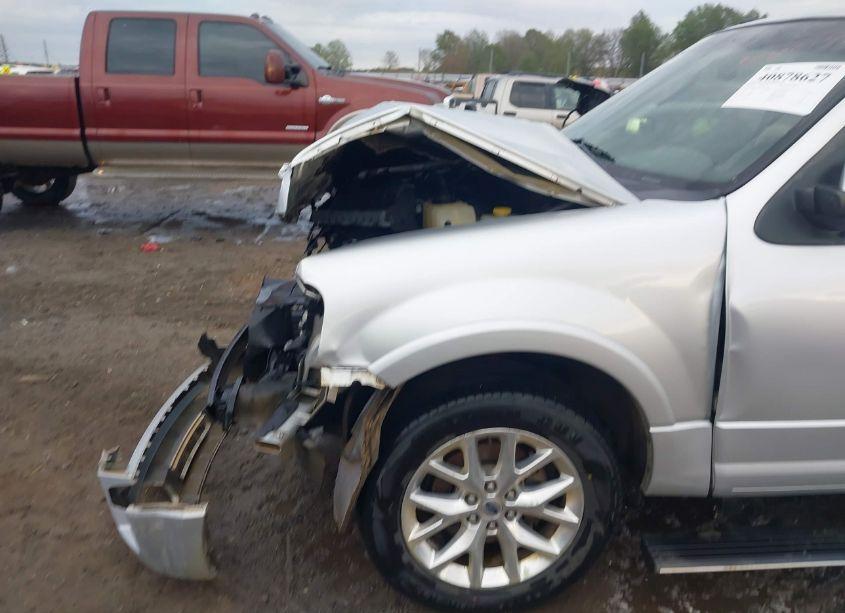 Photo 18 of 2017 Ford Expedition LIMITED (VIN 1FMJU1KT3HEA75775)