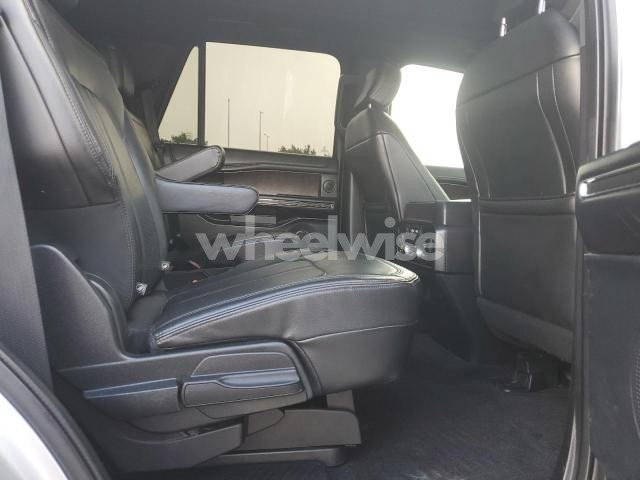 Photo 6 of 2018 FORD EXPEDITION LIMITED (VIN 1FMJU1KT3JEA51983)