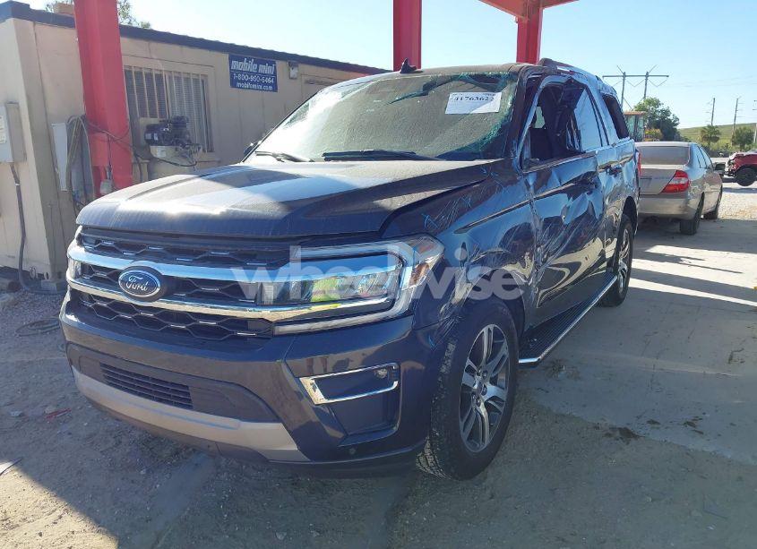 Photo 2 of 2022 Ford Expedition LIMITED (VIN 1FMJU1KT3NEA66988)