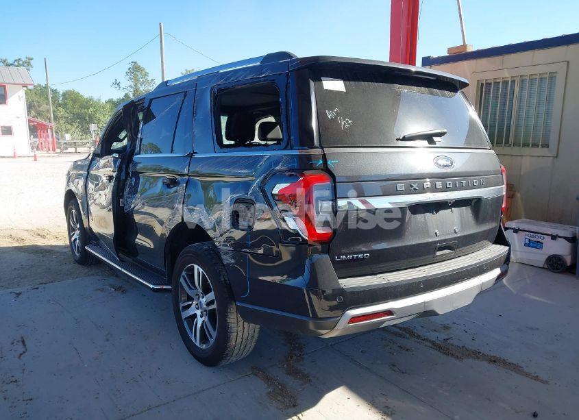 Photo 3 of 2022 Ford Expedition LIMITED (VIN 1FMJU1KT3NEA66988)